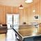Foto: Six-Bedroom Holiday home in Rødby 1 17/27