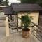 SUNRAY Guesthouse สุนันท์บ้านพักริมคลอง - Uthai Thani
