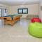 Foto: ELITE Villa Amazing Pool and Garden 30/141