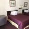 Kewanee Motor Lodge