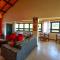 Maison Bleue Suites
