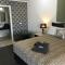 Central Motel Gin Gin