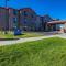 Cobblestone Hotel & Suites - Victor
