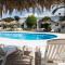 Villa Nieves is a beautiful villa set in a rural location yet it is still only a 5 minute drive from San Antonio and San Rafael