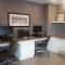 Country Inn & Suites by Radisson, Belleville, ON