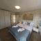 Villa NOAH - 4 bedrooms, 4 bathrooms, heated inside pool, jacuzzi, sauna, gym
