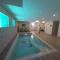 Villa NOAH - 4 bedrooms, 4 bathrooms, heated inside pool, jacuzzi, sauna, gym