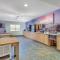 Microtel Inn & Suites by Wyndham Lillington/Campbell University - Lillington