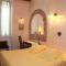 Hôtel et Restaurant Le Manoir - Echangeur A7-A9 - 24h-24h