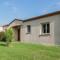 Detached villa in a beautiful area - La Croix-Blanche