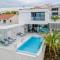 Foto: Seaside luxury villa with a swimming pool Sutivan, Brac - 16171 22/24