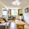 Stunning Studio Apartment Castle View