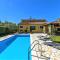 Spacious Three-Bedroom Villa Balun with Pool - Poreč