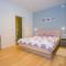 Three-Bedroom Apartment Mir with Private Infinity Pool