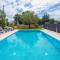 Three-Bedroom Apartment Mir with Private Infinity Pool - Vošteni