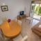 Three-Bedroom Apartment Mir with Private Infinity Pool - Vošteni