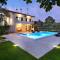 Apartment Doris with Private Pool and large Garden - Nova Vas