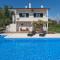 Apartment Doris with Private Pool and large Garden