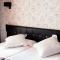 Hospedium Hostal Un Punto Chic - Huesca