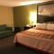 Super 8 by Wyndham LaGrande - لا غراند