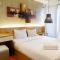 Parquette Studio at Paramount Skyline Apartment By Travelio