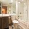 R & R Retreat Luxury Condo