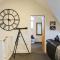 The Lighthouse Penthouse, Studio and Holiday Home