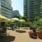 Rosedale on Robson Suite Hotel