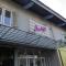 Beach Hut Hostel - 库塔