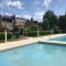 Apartamento en Country Pilar Piscina Parrilla propia hasta 4 personas