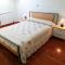 Villa Roses Apartments & Wellness - 伊齐齐
