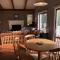 Silver Spring Chalet Large 4 bedroom, Pittsfield VT, 20 min to Killington Slopes