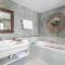 Daun Lebar Villas