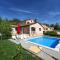 Villa Kmacici 598