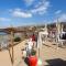 Bungalow Palm Mar with pool and garden