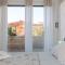 Apartments & rooms DDD2