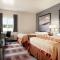 Super 8 by Wyndham Holton