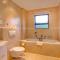 Limoni Luxury Suites Limoni Luxury Suites