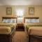 Econo Lodge Inn & Suites