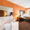 Econo Lodge Inn & Suites East Houston I-10 - Houston