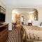 Quality Suites Paducah I-24