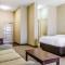 MainStay Suites Hackberry Sportsmans Lodge