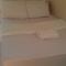 CHATEAU ELYSEE a5 NEAR AIRPORT WIFI KITCHEN