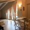 RESIDENZA VIRGILIANA SUITE con terrazza-Centro Storico