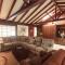Pine Acres Lodge