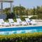 Foto: Skaloma Villa Sleeps 20 Pool Air Con 22/61