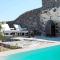 Foto: Megalochori Villa Sleeps 6 Pool Air Con WiFi 2/14