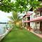 Sterling Lake Palace Alleppey