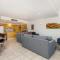 Byron Bay Accom Unit 2 8 Lawson Street, Byron Bay - Absolute Solace