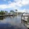 Kokopelli Villa - Matlacha waterfront close to Cap Coral - private home locally managed, fair & honest pricing